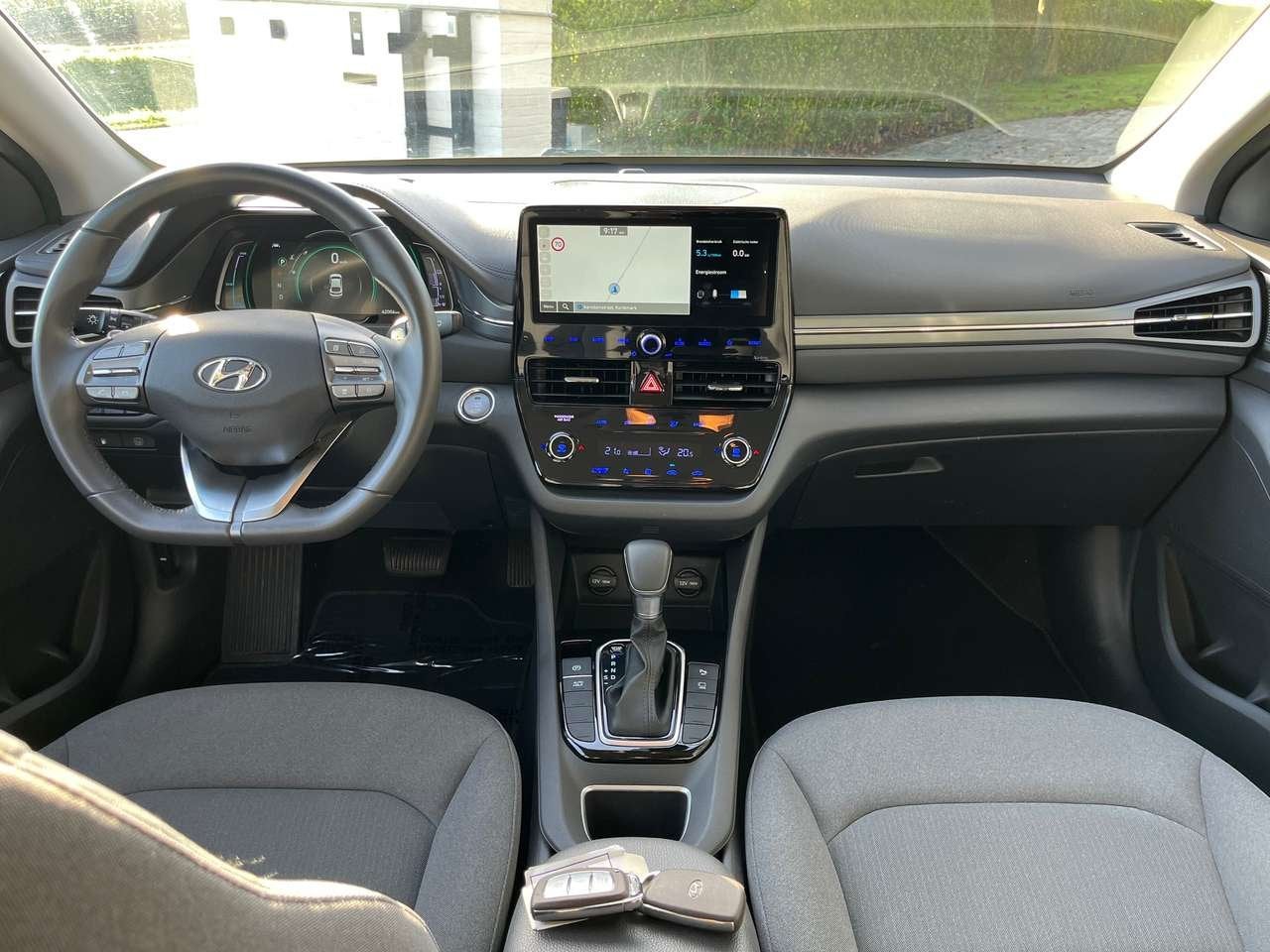 Hyundai IONIQ HEV 1.6 GDi Feel (BlueLink) DCT/1eigenr/62000, Auto's, Zwart, Bedrijf, Hybride Elektrisch/Benzine, Te koop