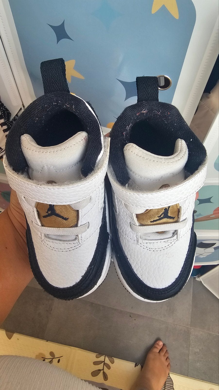 Chaussures enfants 23.5  Bonjour,

Cet article est pratiquem, Enlèvement ou Envoi