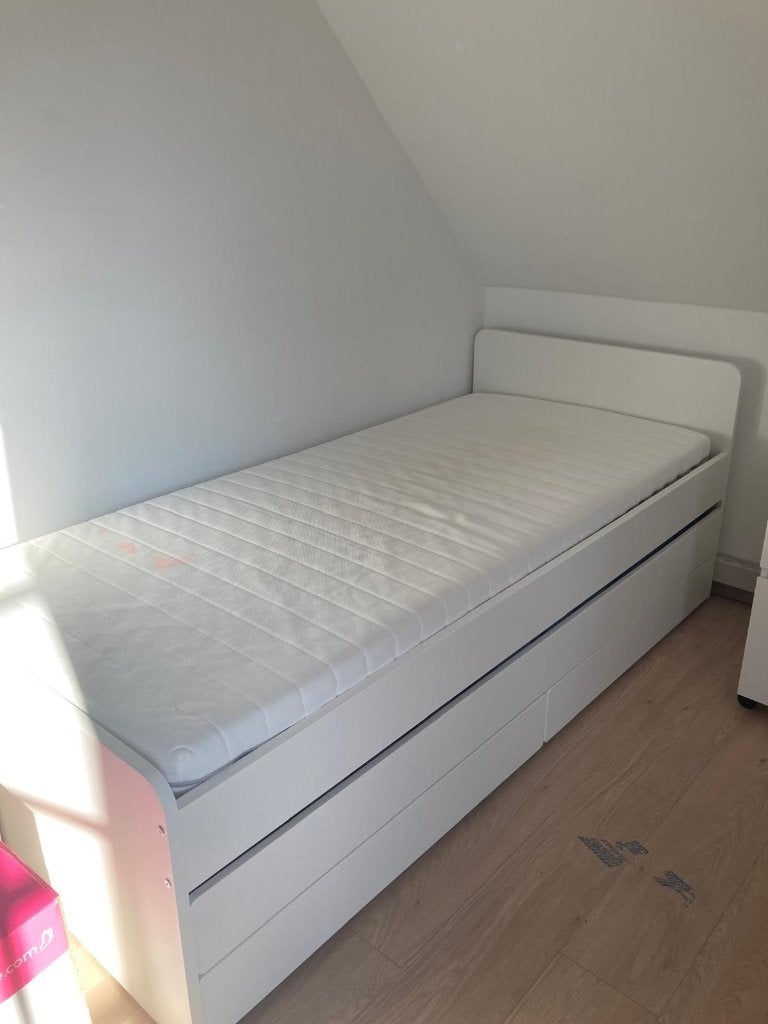 Bed Ikea, Maison & Meubles, Chambre à coucher | Lits, 90 cm, Une personne, Enlèvement, Utilisé