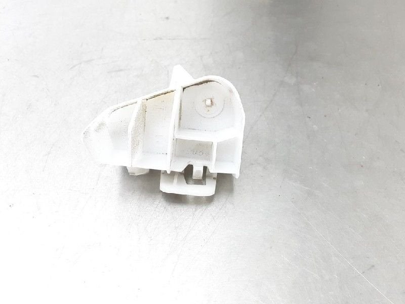 BUMPERSTEUN LINKS ACHTER Yaris III (P13) (|521560D040|), Gebruikt, Toyota