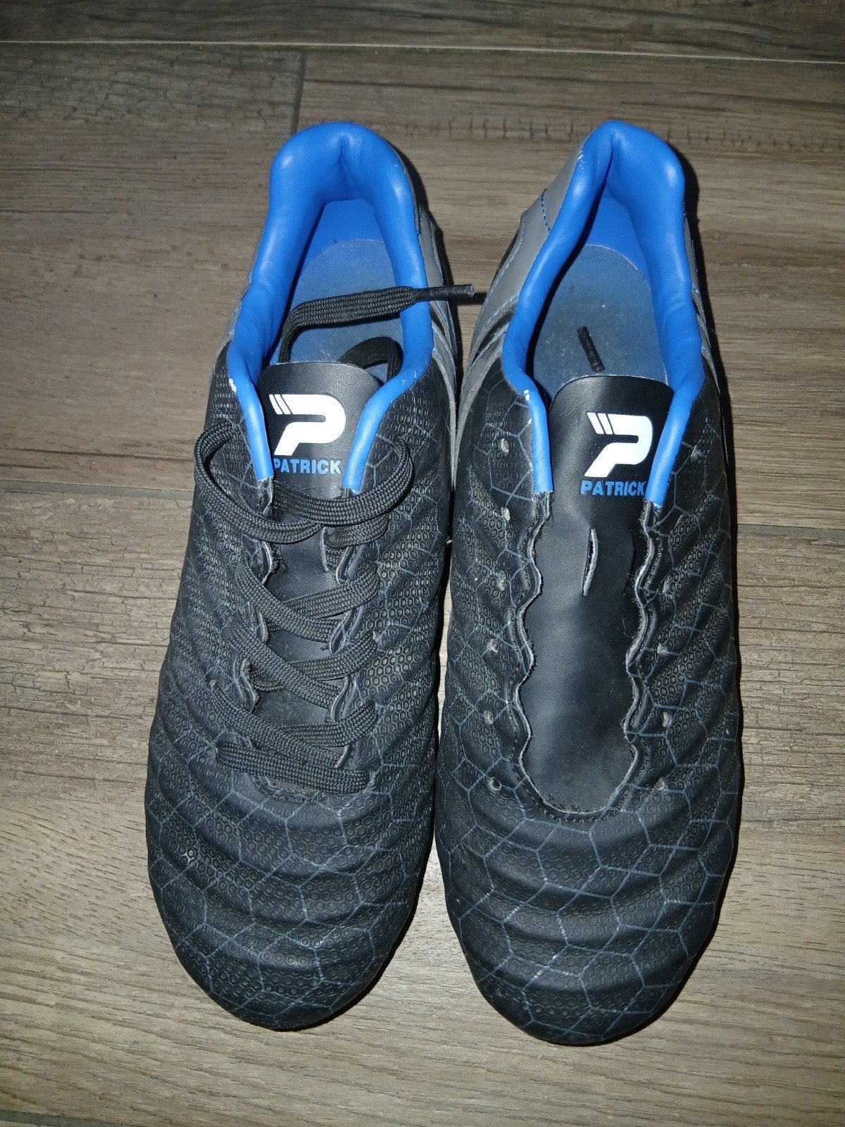 voetbalschoenen 37, Ophalen of Verzenden, Zo goed als nieuw, Schoenen