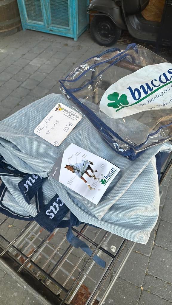 Nieuw  vliegdekén, Dieren en Toebehoren, Bucas, Vliegendeken, Afneembare hals, Nieuw