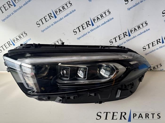 Phare gauche d'un Mercedes A-Klasse, Autos : Pièces & Accessoires, Neuf, 3 mois de garantie, -, -