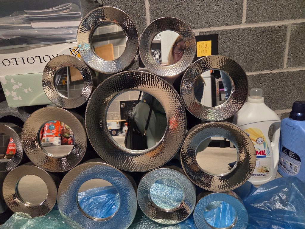 Beau miroir moderne, Maison & Meubles, Moins de 100 cm, Rond, Comme neuf, Enlèvement