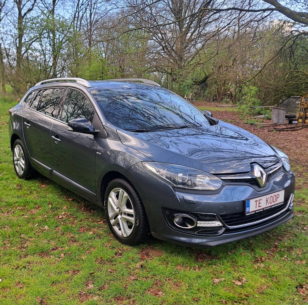 Renault Mégane automaat: 115.000 km+ veel opties + nazicht!!, Autos, Renault, Argent ou Gris, Achat, Euro 6, Entreprise