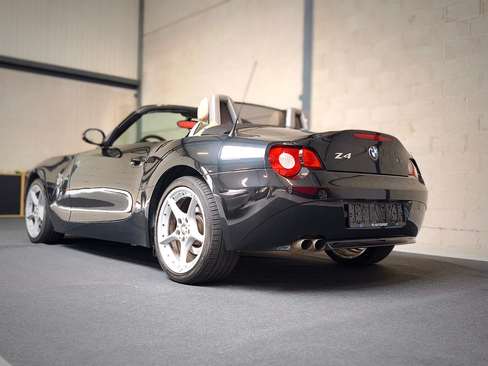 bmw z4 Roadster 2 delige velgen 3.0, Auto's, Automaat, Beige, Cabriolet, Beige
