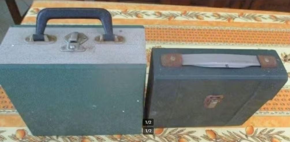 2 anciennes boîtes de rangement pour vinyles simples, Enlèvement ou Envoi, Utilisé