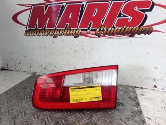 Feu arrière droit d'un Renault Laguna, Autos : Pièces & Accessoires, -, Renault, -, 3 mois de garantie