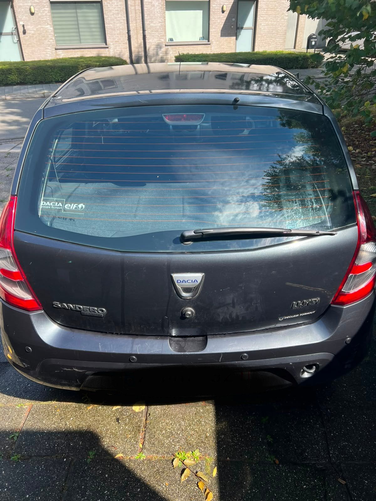 Dacia Sandero, Argent ou Gris, Achat, 4 portes, Noir