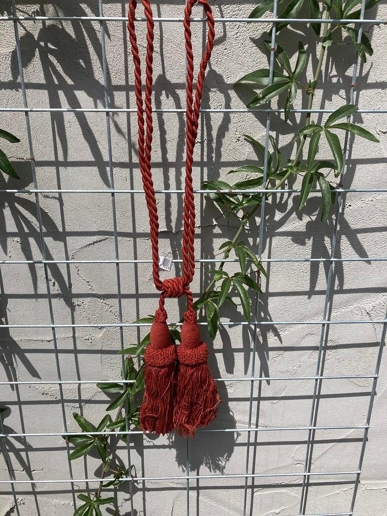 EMBRASSE MET DUBBELE FLOS ROOD/BRUIN NIEUW, Enlèvement ou Envoi, Neuf