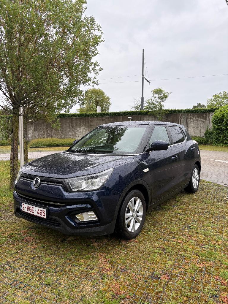 SsangYong Tivoli a vendre, Autos, SsangYong, 94 kW, Euro 6, Boîte manuelle, Noir