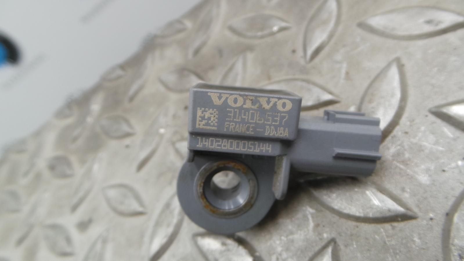 VOLVO V40 AIRBAG SENSOR 2014, Enlèvement ou Envoi, Utilisé, ARN reconnu