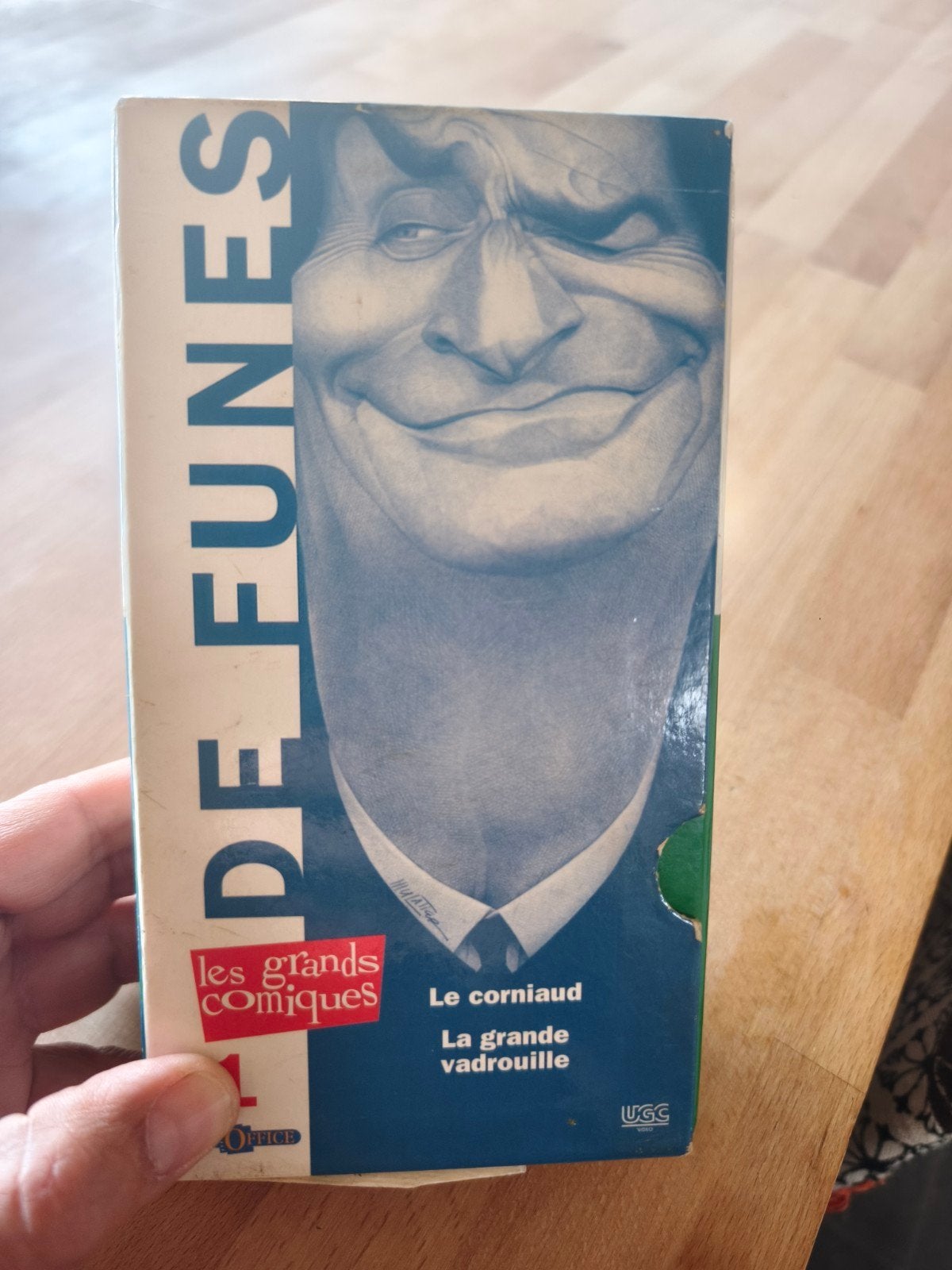 coffret vhs, Enlèvement