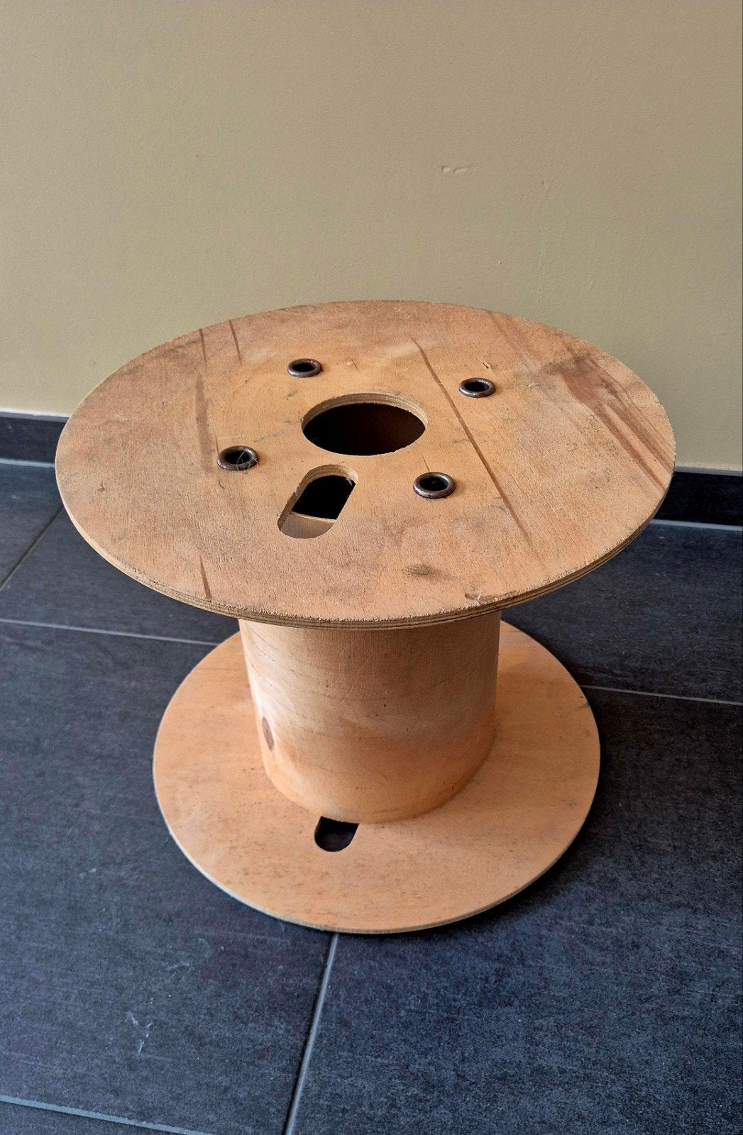 Houten haspel / spoel, Ophalen