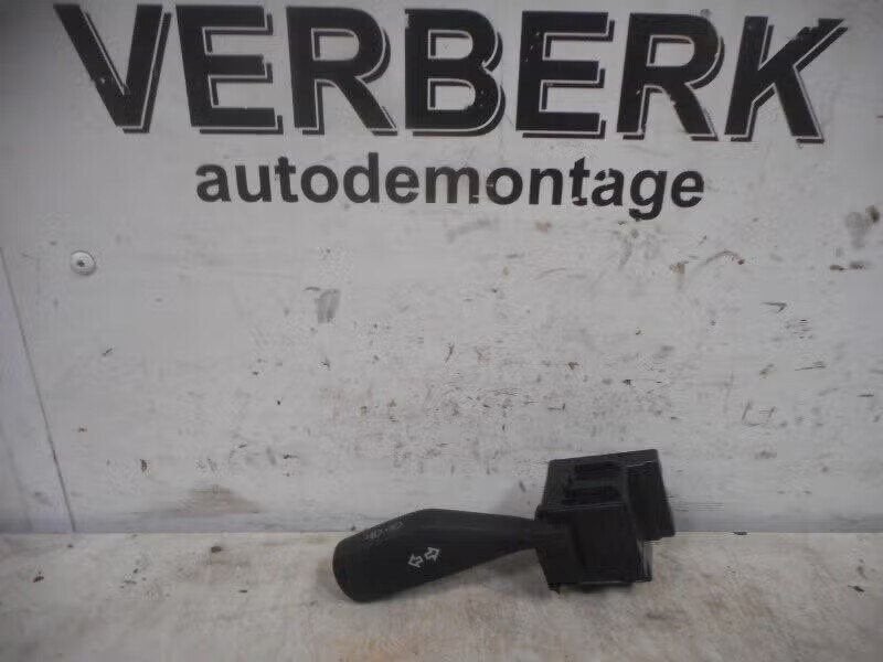 KNIPPERLICHTSCHAKELAAR Ford Focus 2 (4m5t13335ad), Enlèvement ou Envoi, Henry-Ford-Straße 1 50735 Köln, DE, Ford-Werke GmbH, Kunden@ford.com