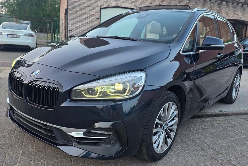 BMW 218i Active Tourer Luxury Line
Slechts 39.000 km!, Auto's, Bedrijf, 5 zetels, 5 deurs, Voorwielaandrijving