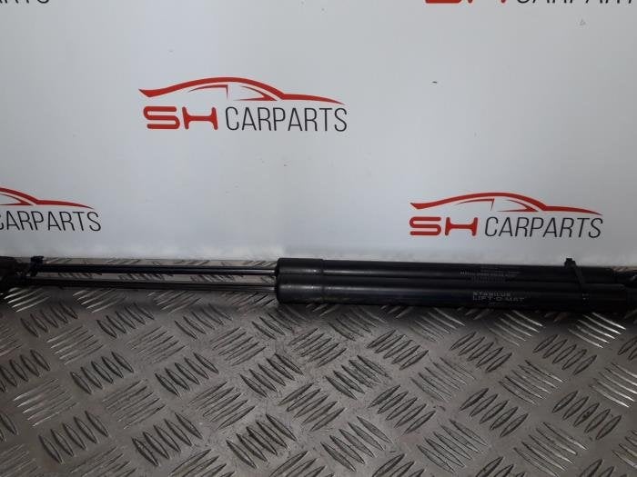 Kit amortisseur gaz hayon d'un Mercedes B-Klasse, 3 mois de garantie, Utilisé, -, -