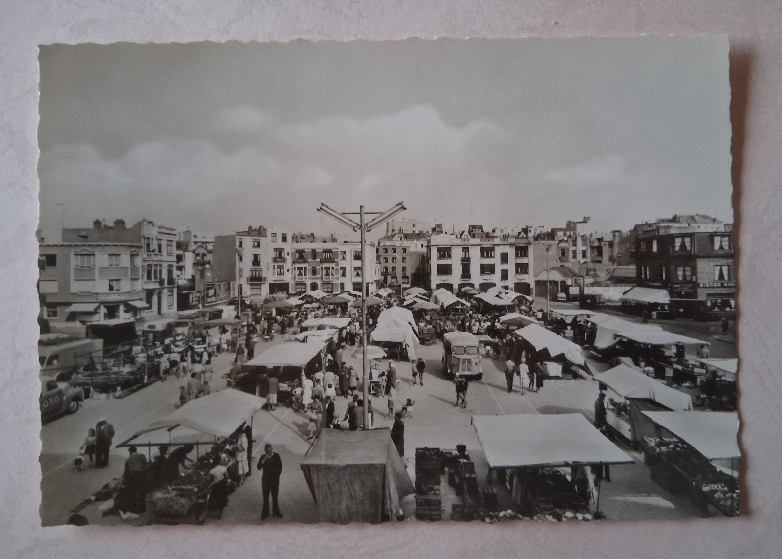 vintage Postkaart Marktplaats te Wenduine, Verzamelen, Ophalen of Verzenden