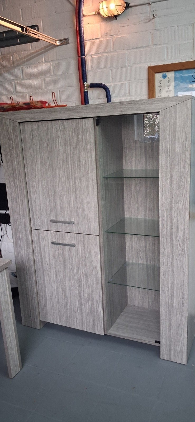 meubelen dressoir tafel vitrine kast als nieuw, Ophalen