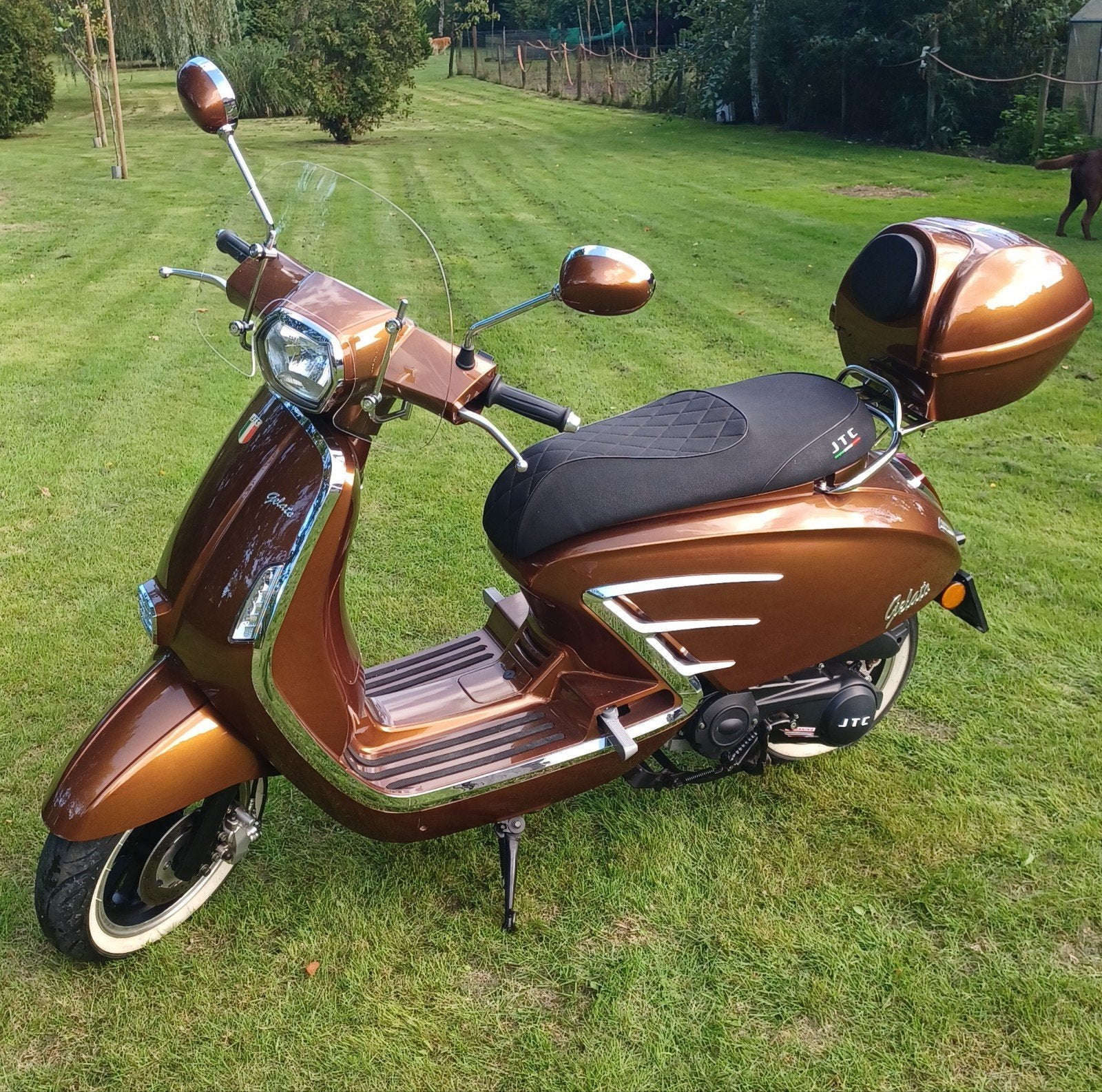 Gelato JTC scooter 125cc, Fietsen en Brommers, Ophalen, Zo goed als nieuw, Benzine