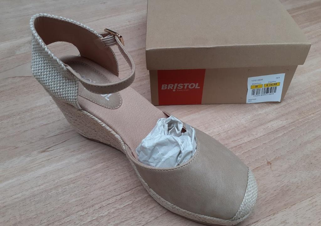 Schoenen zomer, Kleding | Dames, Schoenen, Beige, Ophalen of Verzenden