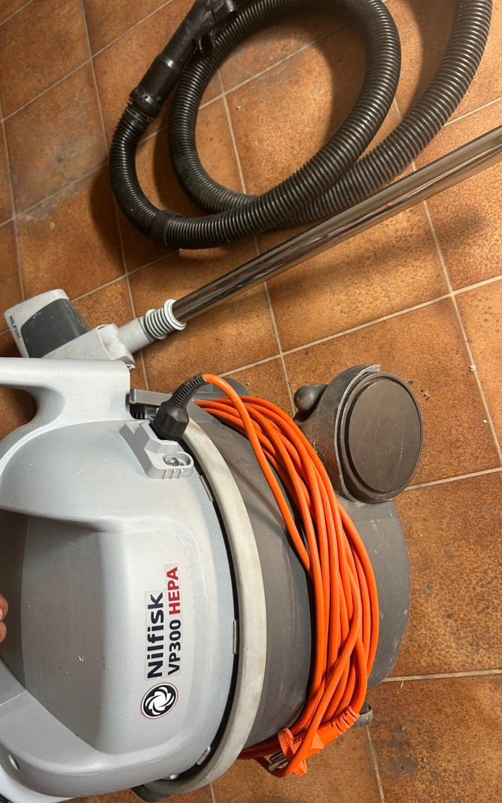 Stofzuiger werkt top, Doe-het-zelf en Bouw, Reinigingsmachines, Ophalen, Zo goed als nieuw
