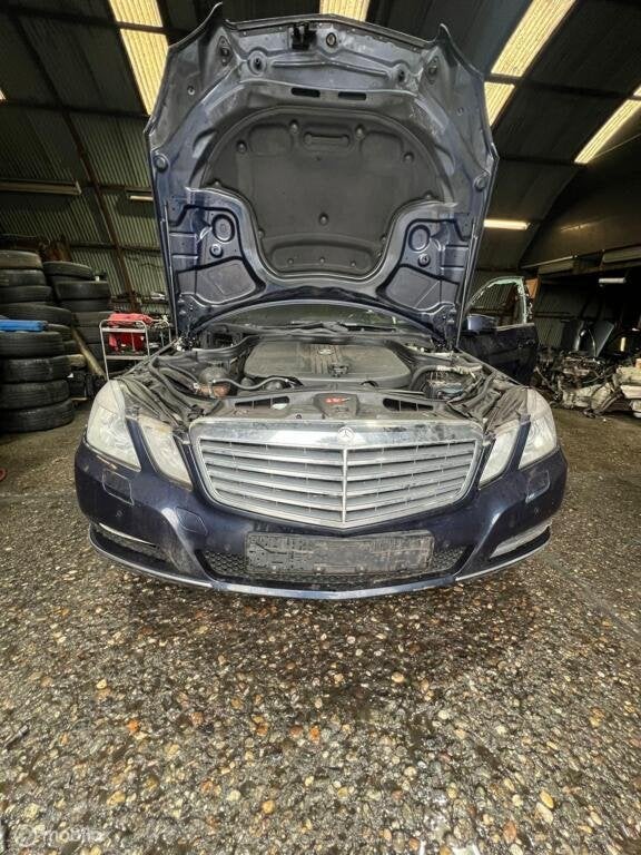 Voorbumper Mercedes E-klasse W212 ('09-'16), Pare-chocs, Mercedes-Benz, Enlèvement, Utilisé