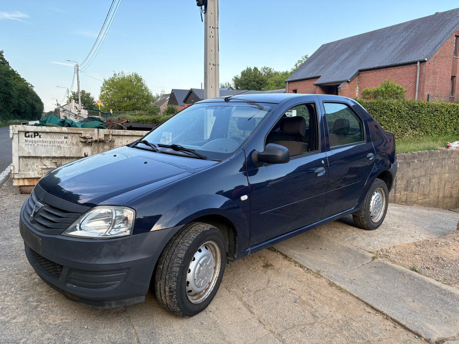 Dacia logan 2010 essence, Enlèvement, Dacia