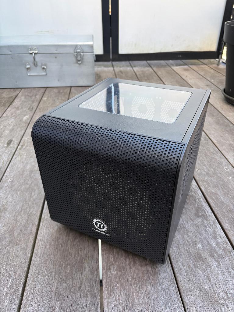 Thermaltake Core V1 Mini-ITX Case – Good Condition, Informatique & Logiciels, Boîtiers d'ordinateurs, Utilisé, Enlèvement