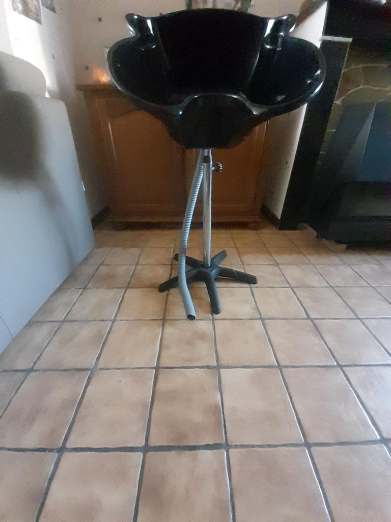 Lavage de cheveux pour coiffeur, Enlèvement