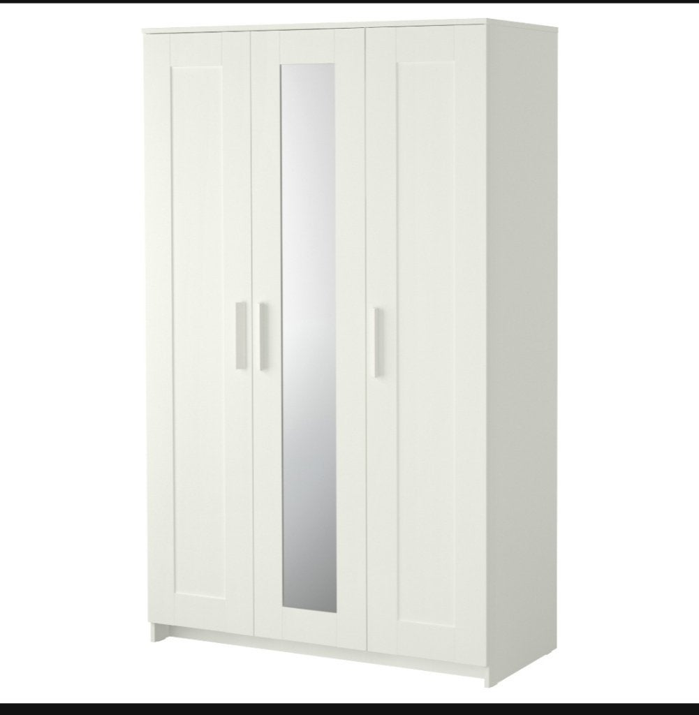 Ikea Brimnes kledingkast met 3 deuren wit met spiegel, Ophalen, Met deur(en), 100 tot 150 cm, Zo goed als nieuw