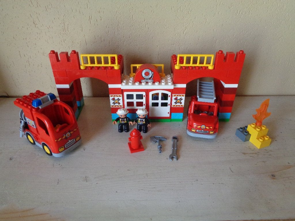 LEGO DUPLO Brandweerkazerne - 10593, Gebruikt, Ophalen of Verzenden, Duplo, Complete set