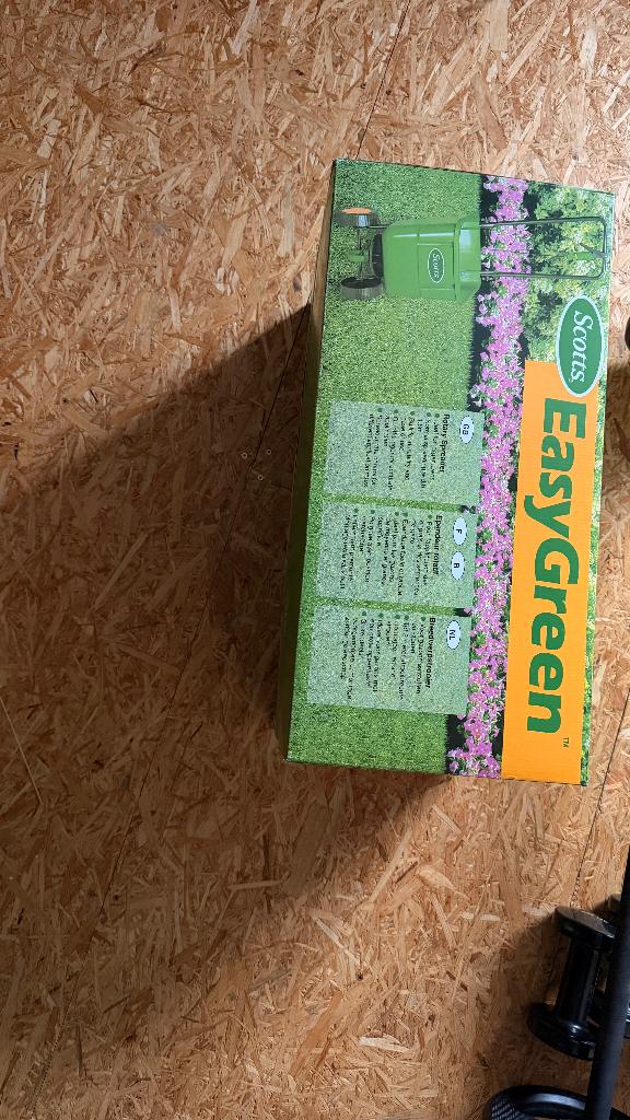 Épandeur rotatif Scotts EasyGreen – NEUF en boîte, Enlèvement, Neuf