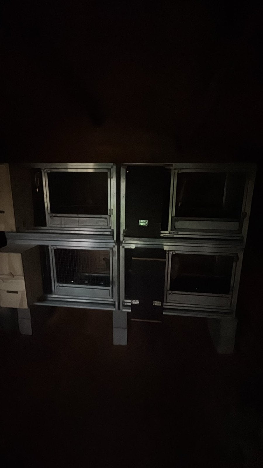 GEZOCHT\RECHERCHE boxes aluminium/ aluminium kweekkooien