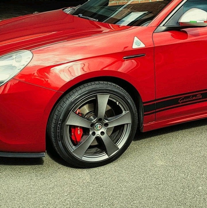 Alfa Romeo velgen met banden 225/40R18 met TPMS-sensoren, Auto-onderdelen, Banden en Velgen, Ophalen of Verzenden, Band(en)
