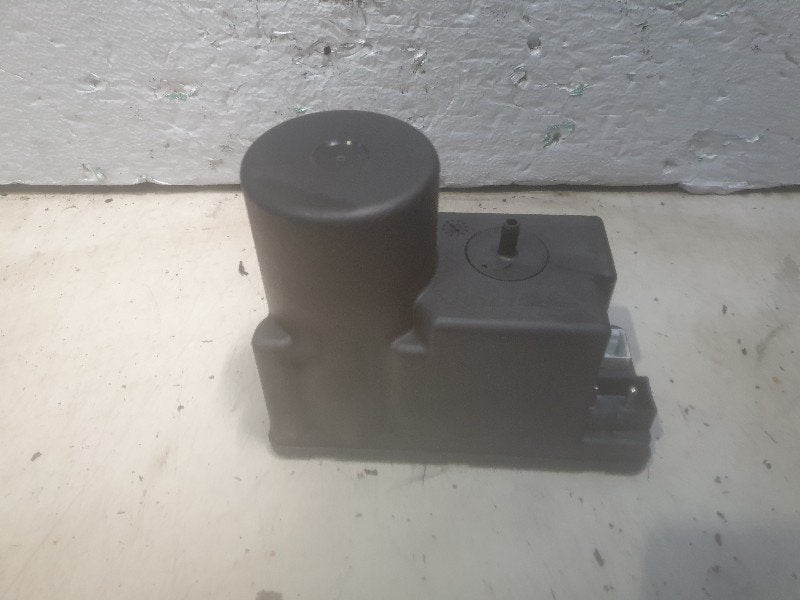 VEROUILLAGE CENTRALISEE MOTEUR Audi 80 (B4) (4a0-862-257-a), Autos : Pièces & Accessoires, Auto-Union-Straße  1,
85057  Ingolstadt, DE