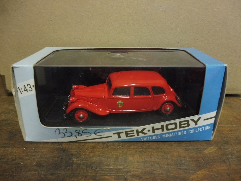 1:43 TEK-Hoby TH004 Citroën 11CV Traction Avant brandweer, Hobby & Loisirs créatifs, Enlèvement ou Envoi, Utilisé, Voiture, Autres marques