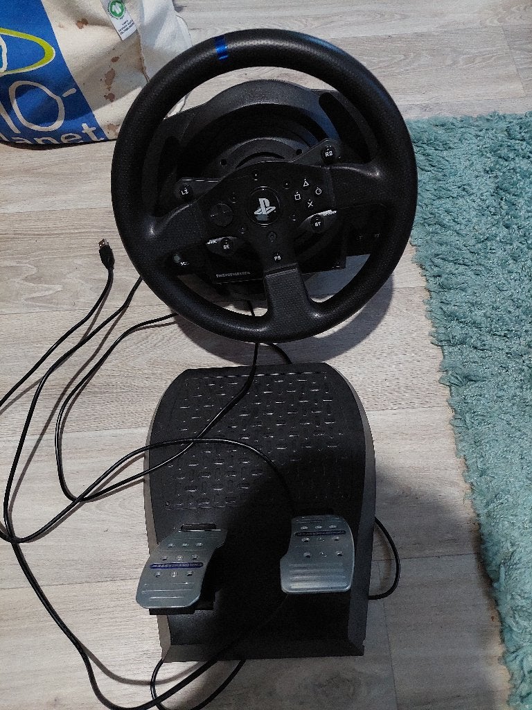 Trustmaster t300  Pc en playst force feedback stuurwiel, Ophalen, Zo goed als nieuw, Stuur of Pedalen, PlayStation 3