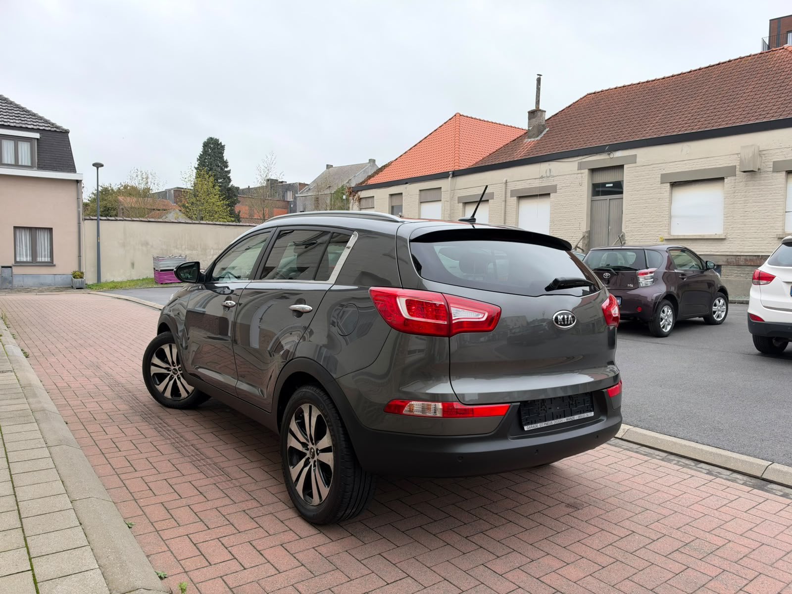 Kia Sportage 2,0Essence automatique /2011/82000KmToit ouvert, Autos, Cuir, Achat, Entreprise, Garantie prolongée