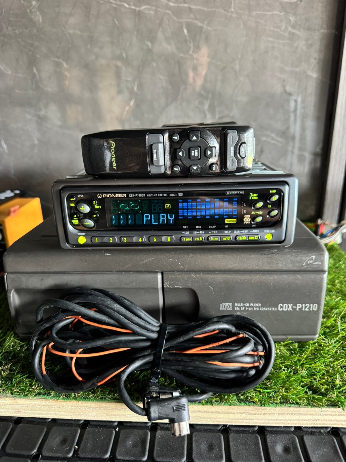 Autoradio Pioneer KEH-P7400R avec changeur de CD CDX-P1210, Autos : Divers, Enlèvement ou Envoi, Comme neuf