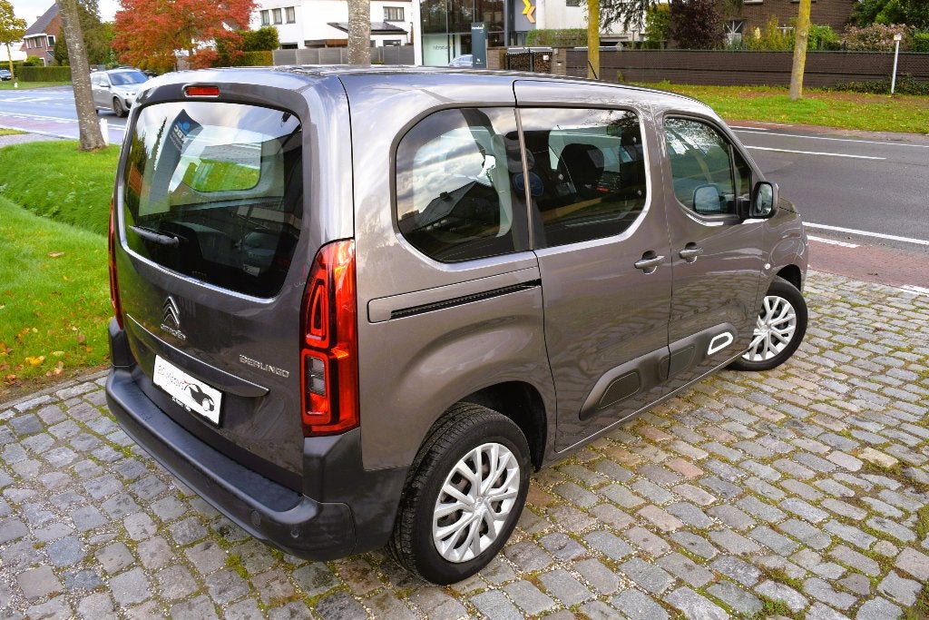 Citroen Berlingo 1.2PureTech/GPS/1st Owner/HISTORY/GARANTIE, Auto's, Voorwielaandrijving, Dealer onderhouden, Euro 6, Lane Keeping Assist