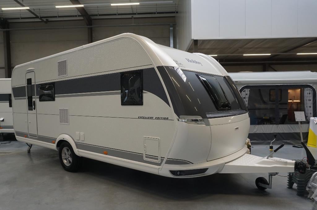 Nieuwe 7pers.Hobby met rondzit, frans bed, stapelbed van 3, Caravans en Kamperen, Caravans, Rondzit, Hobby, Koelkast, Bedrijf
