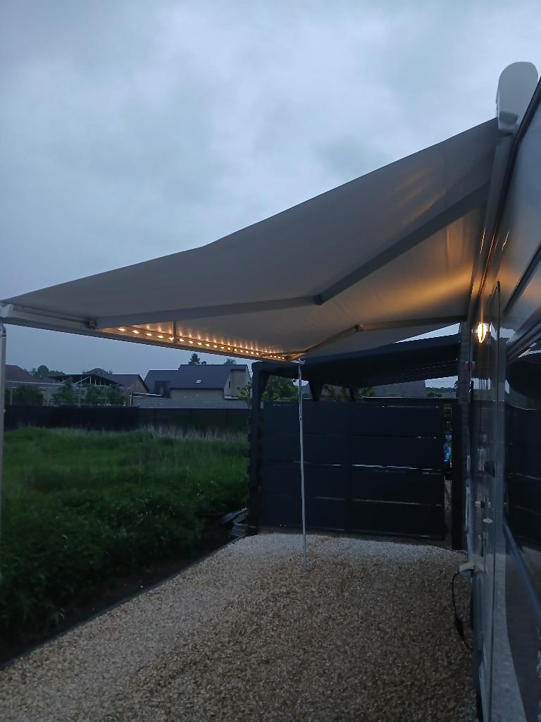 Knaus 550 eurostar caravan, Caravans en Kamperen, Caravans, Particulier, tot en met 4, 1250 - 1500 kg, Rondzit, Knaus, Frans bed