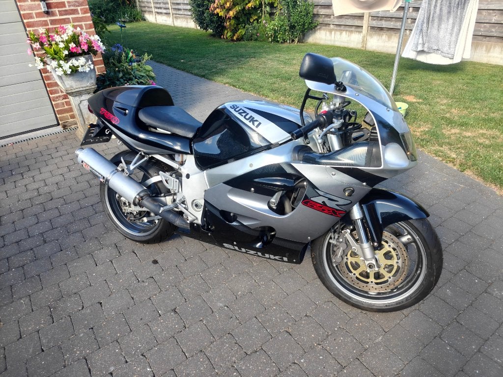 Suzuki GSXR 750 SRAD