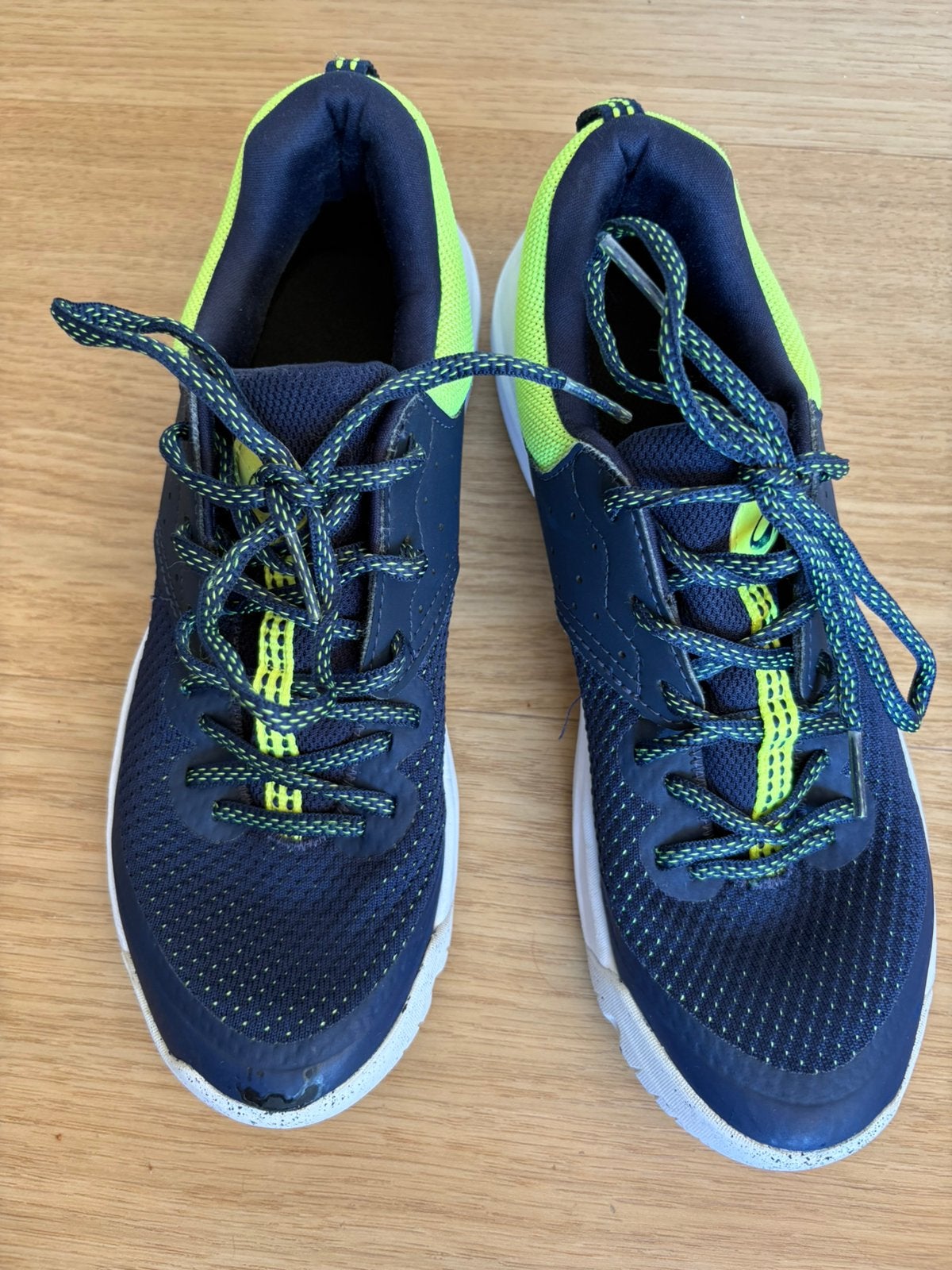 Baskets légères Taille 38 à lacets Décathlon, Enlèvement, Comme neuf, Autres sports, Autres marques