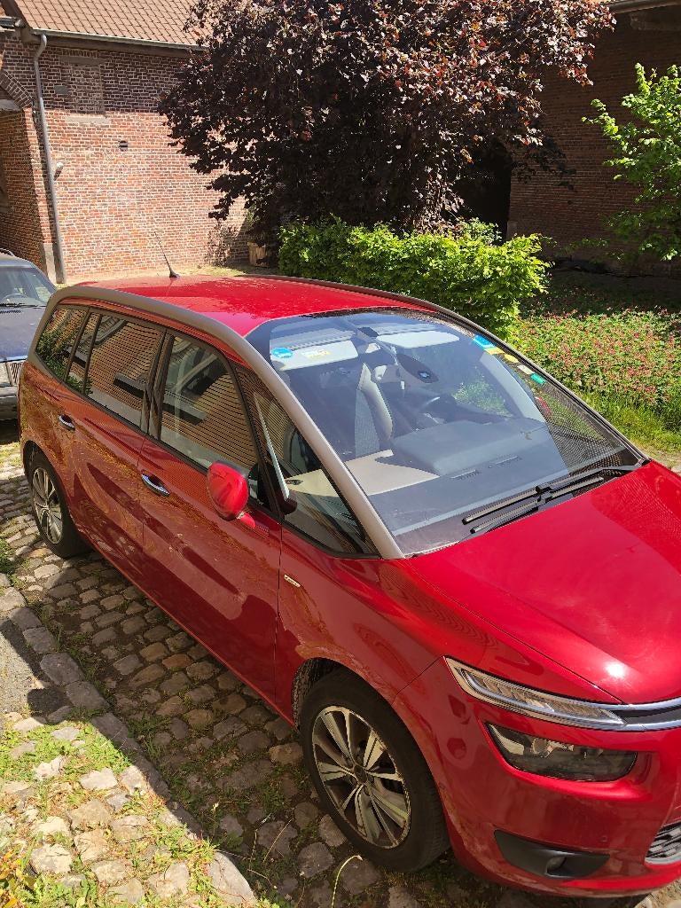 Citroën C4 Grand Picasso HDI 115 Exclusif, Autos, Rouge, Achat, 1610 kg, 7 places
