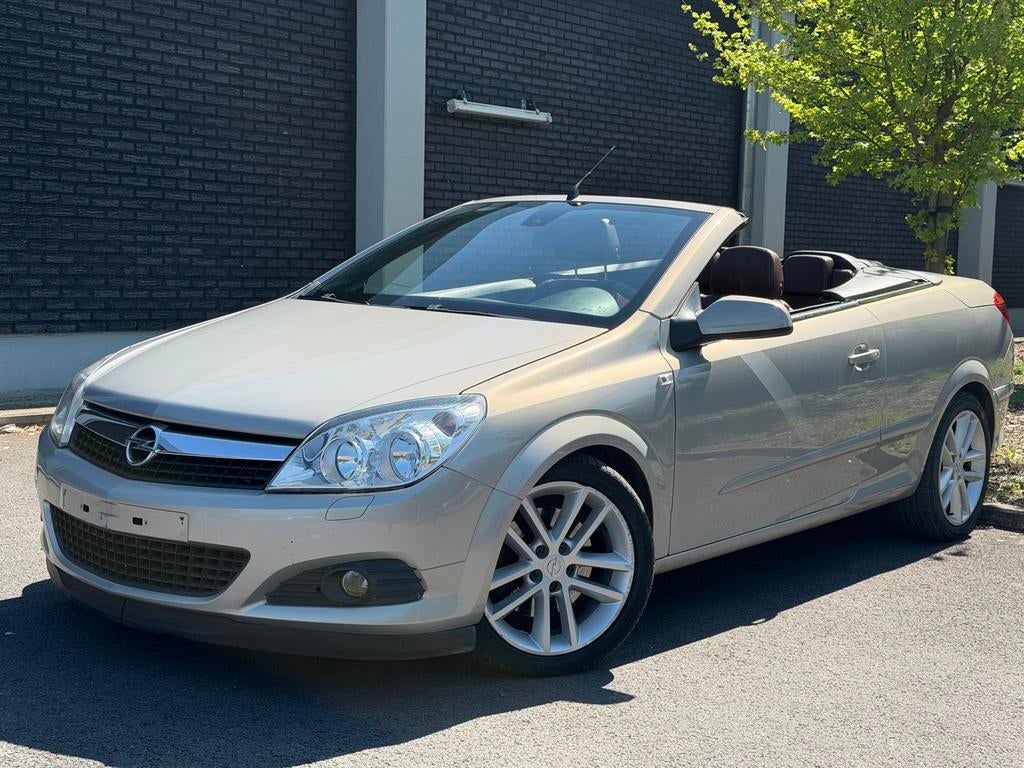 Opel astra cabriolet, Auto's, Automaat, Cabriolet, Leder, Diesel