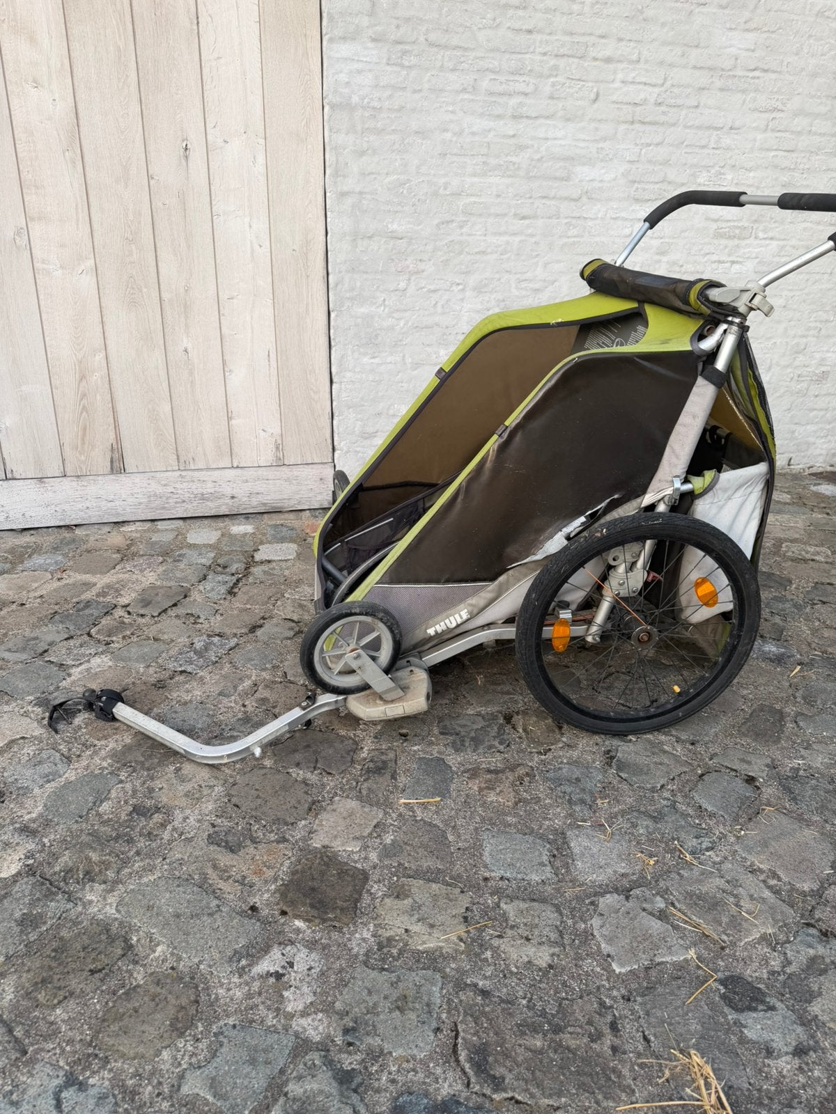 Zeer gebruikte fietskar Thule voor onderdelen of hond, Vélos & Vélomoteurs, Accessoires vélo | Remorques, Enlèvement, Utilisé