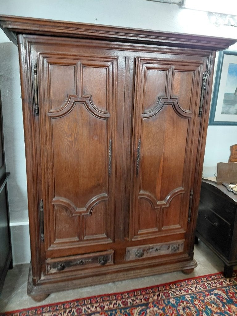 Franse kast in eik, Ophalen