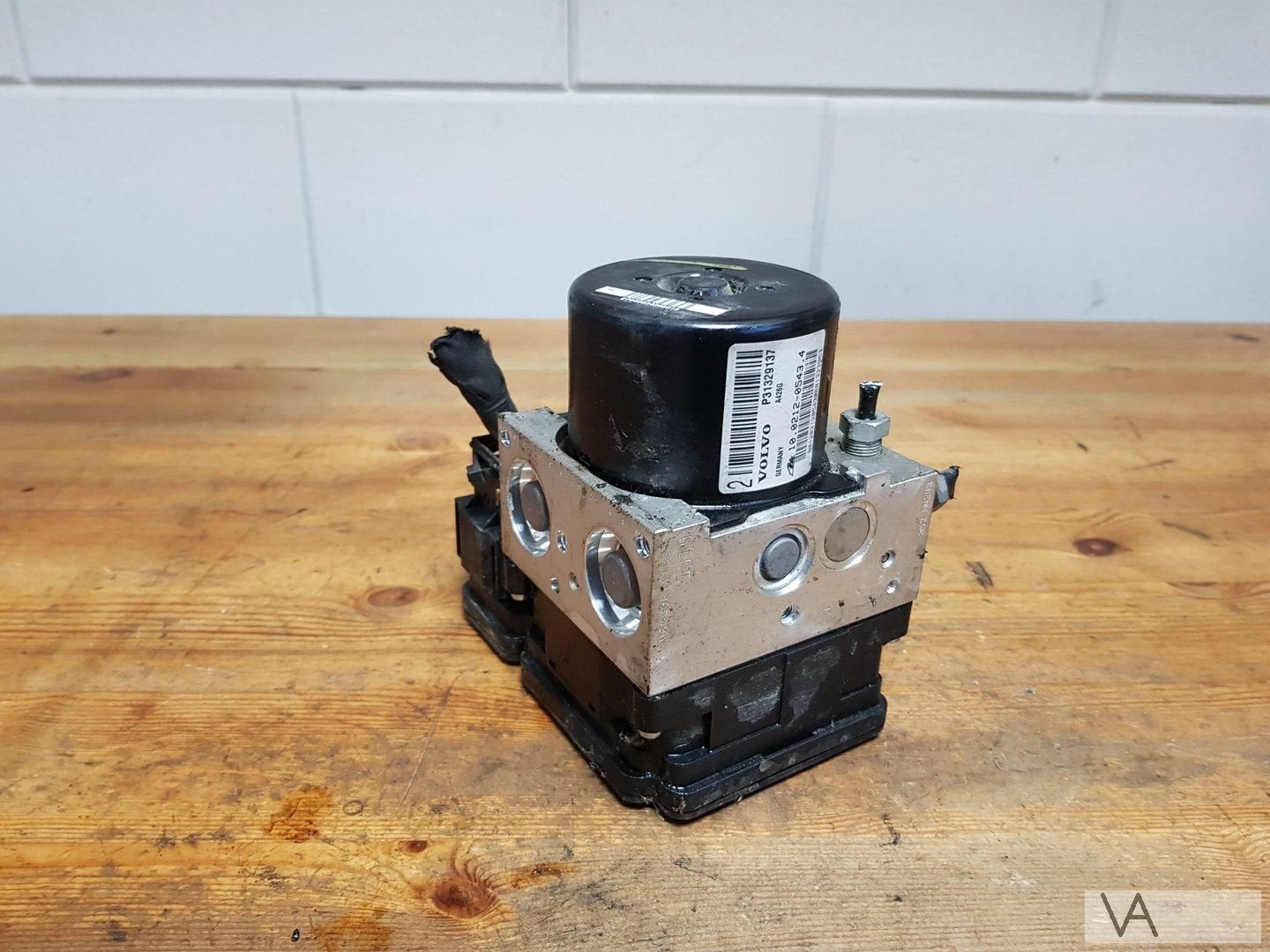 Volvo S60 V60 XC60 2009 - 2013 abs pomp P31329137 €50, Gebruikt, -, -, Ophalen of Verzenden